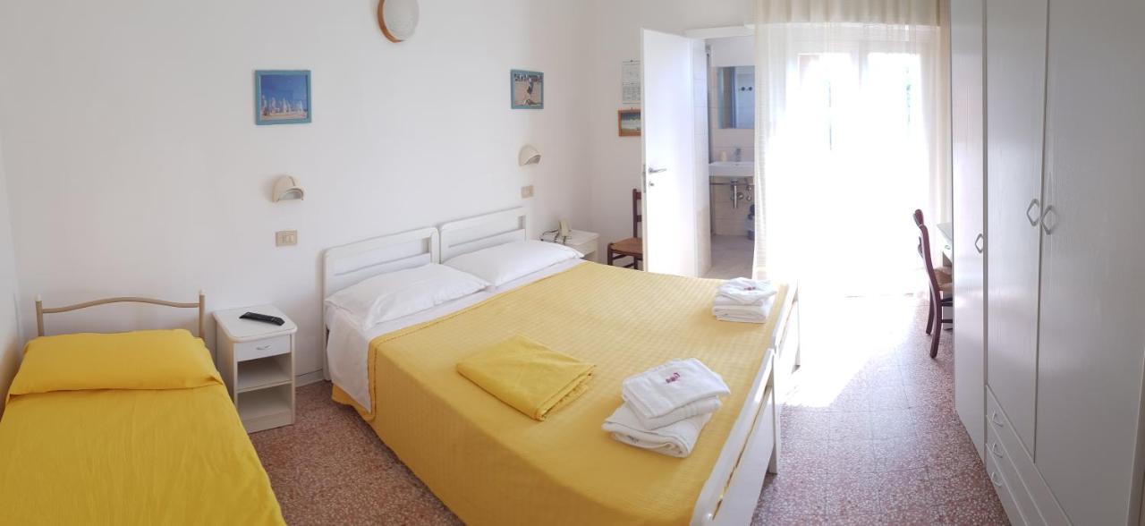 Hotel Le Pleiadi Bellaria-Igea Marina Exterior photo